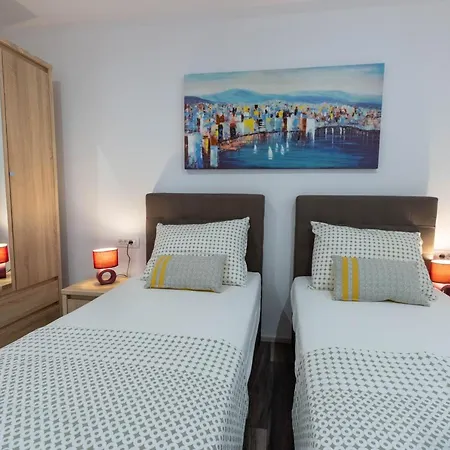 Dora Apartamento Podstrana