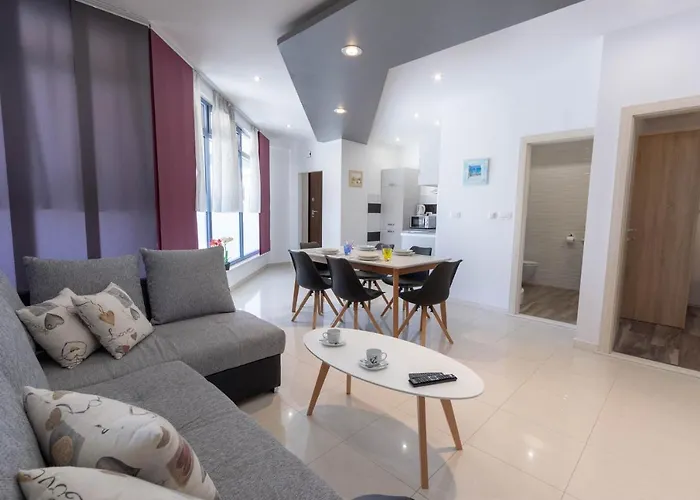 Dora Διαμέρισμα *